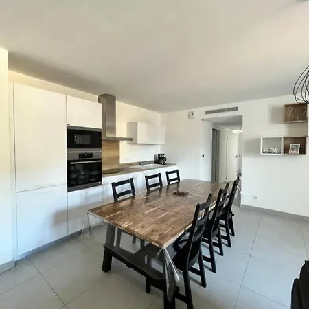Les Hauts Du Port-appartement Neuf Sur Le Port Bonifacio (Corsica)