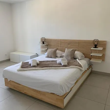 Les Hauts Du Port-appartement Neuf Sur Le Port * 보니파시오