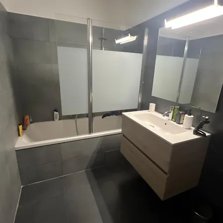 Les Hauts Du Port-appartement Neuf Sur Le Port