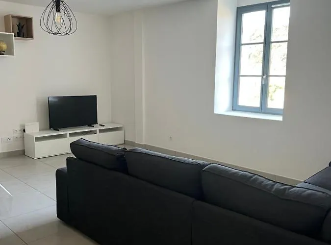 Les Hauts Du Port-appartement Neuf Sur Le Port *